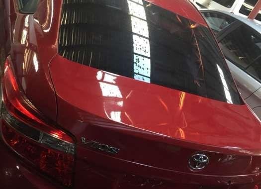 2017 TOYOTA Vios E manual red