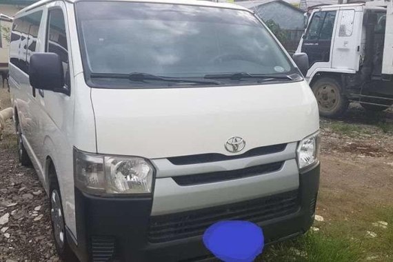 2015 Toyota Hi Ace Commuter 2.5 MT FOR SALE