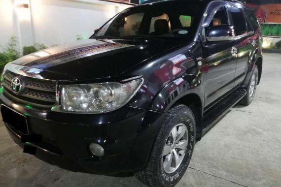 For sale!!! * Toyota Fortuner G * 2008 Model