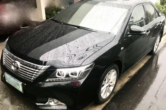 Toyota Camry 2.5V AT 2012 FOR SALE