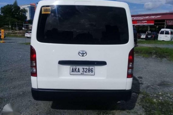 2015 Toyota Hiace Commuter - 3.0L Diesel Engine