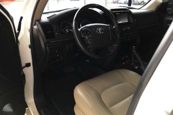 Toyota Land Cruiser GXR 2012 AT DSL Dubai Modellista Kit Leather Seats