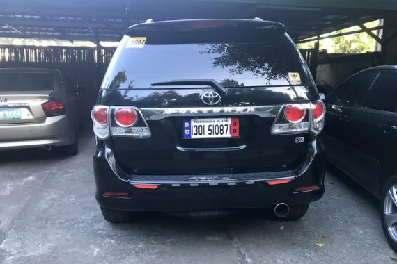 Toyota Fortuner V 2015 Black For Sale 