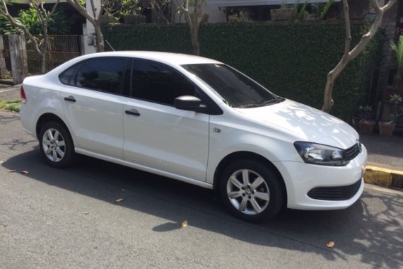 Volkswagen Polo 2014 White Sedan For Sale 