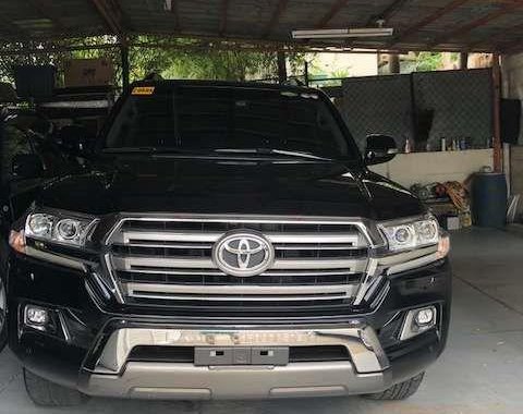 2016 2017 Toyota Land Cruiser Premium LOCAL