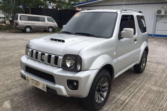 2017 Suzuki Jimny 4x4 AT good as brand new!