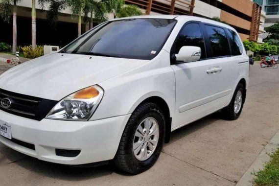 Kia Carnival LX M-T CRDI Turbo Diesel 2012