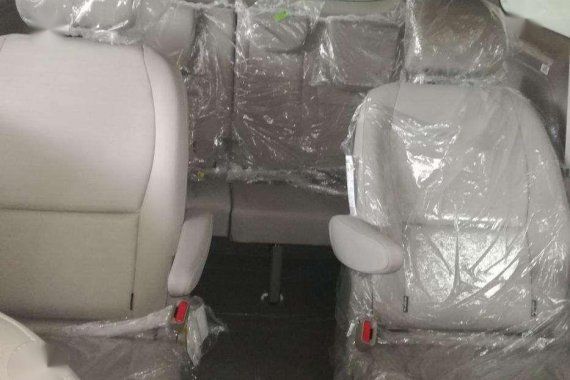 Classy yet Affordable Kia Grand Carnival Diesel 