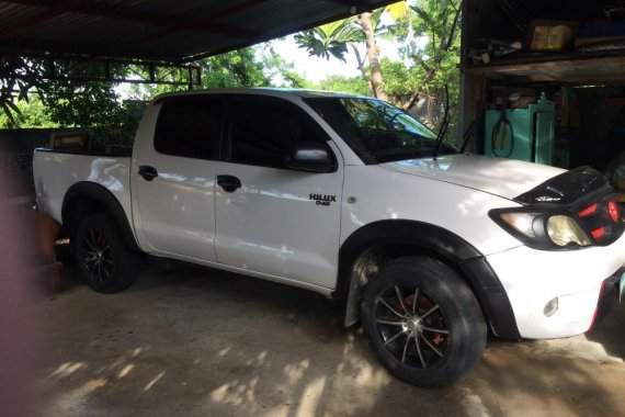 Toyota Hilux 2005 P425,000 for sale