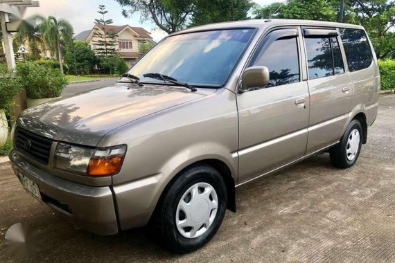 Toyota Revo 2000 for sale