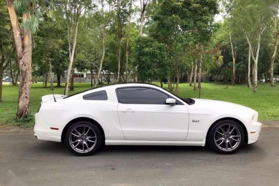 2013 Ford Mustang GT Premium V8 for sale 
