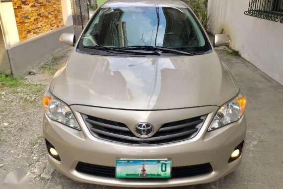 2013 Toyota Corolla ALTIS G MT Fuel Efficient First Own