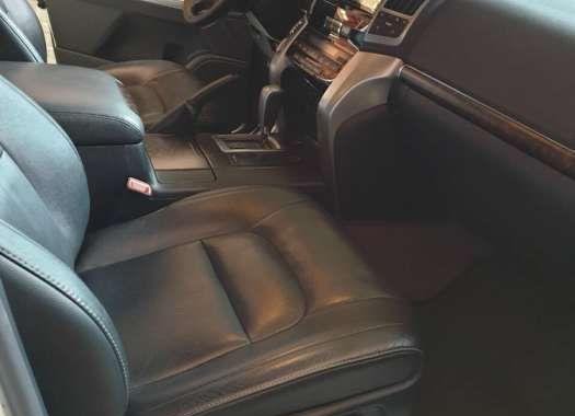 Toyota Land Cruiser VX LC200 local 2015 FOR SALE