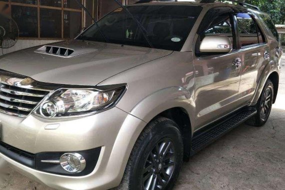 Toyota Fortuner V 2014 matic FOR SALE