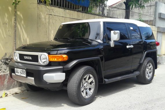 Toyota FJ Cruiser 2014 Black For Sale 