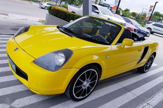 2004 Toyota MRS Spyder 2 Doors Convertible MT 480K NEGOTIABLE