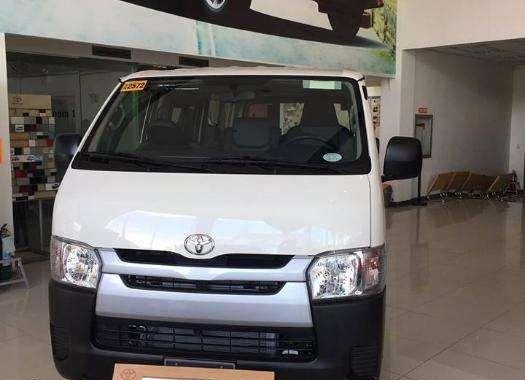TOYOTA HIACE COMMUTER DIESEL M/T 2018 EURO 4