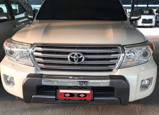 Toyota Land Cruiser VX LC200 2015 for sale 