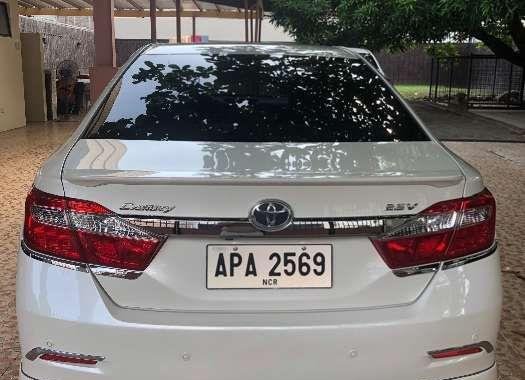 Toyota Camry 2.5V 2014 FOR SALE