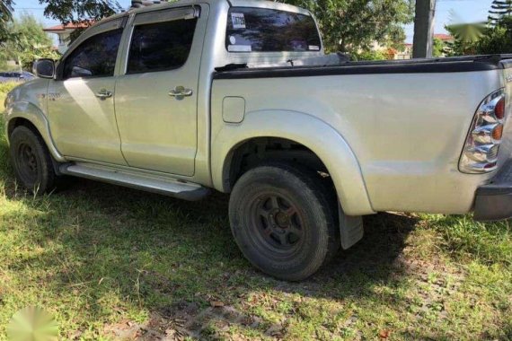2010 Toyota Hilux E ( G look) 4x2 Manual for sale 