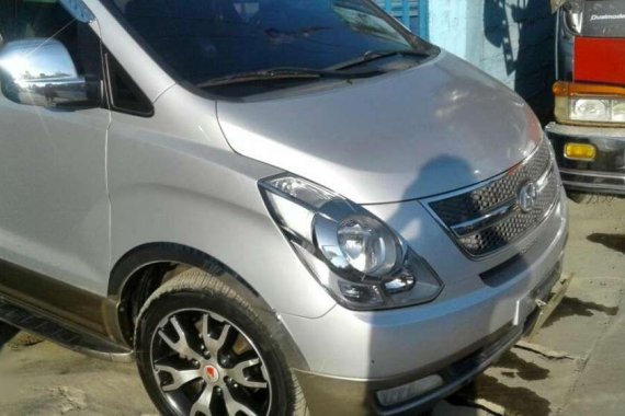 Hyundai Starex Gold 2010 VGT CRDi AT for sale