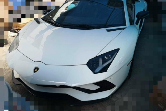 Sell Brand New 2019 Lamborghini Aventador in Quezon City 