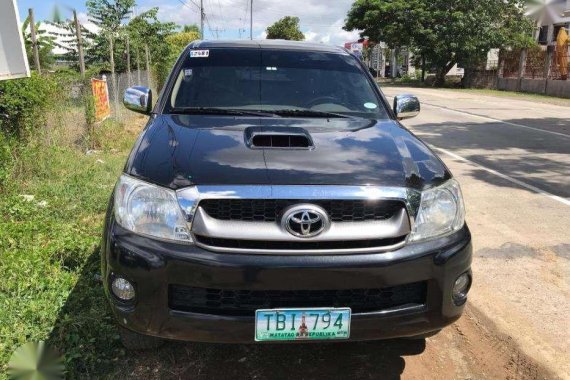 Toyota Hilux 2.5G Automatic Diesel 4X4 2011