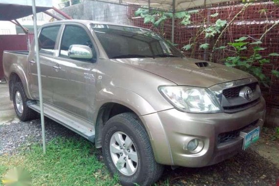 Toyota Hilux 2011mdl automatic 4x4 pick up