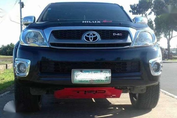 RUSH SALE TOYOTA HILUX 2011