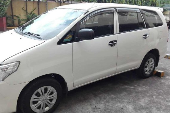 2015 Toyota Innova J - M/T - 2.5 Diesel