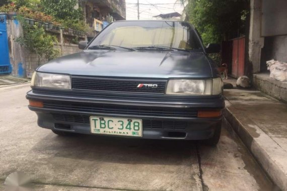 SELLING Toyota Corolla 1990