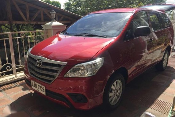 For sale TOYOTA Innova E automatic 2014