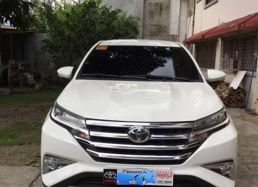 2018 White Toyota Rush FOR SALE