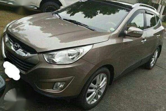 2013 model Hyundai Tucson Bronze 4x4 Automatic