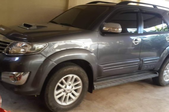 Lady owner 2013 TOYOTA FORTUNER