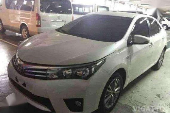 2017 Toyota Corolla Altis 1.6 V (top of the line)