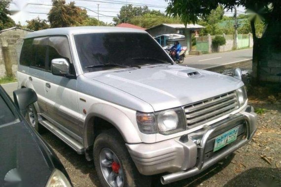 Mitsubishi Pajero diesel 4m40 engine 4x4 matic sale 285k slightly nego.