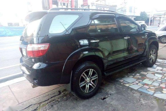 2010 Toyota Fortuner G Gas Automatic FOR SALE