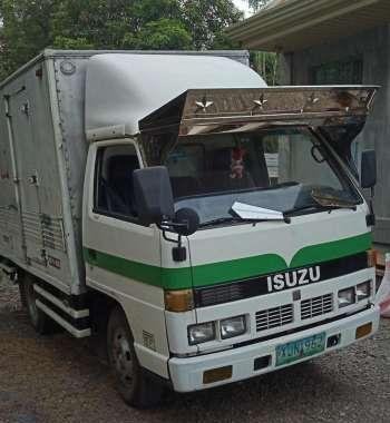 Isuzu Elf aluminum closed van