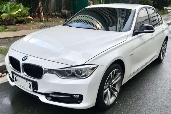 Bmw 328i Sport Line 20tkms AT 2014 