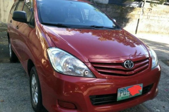 Toyota Innova E 2011 FOR SALE