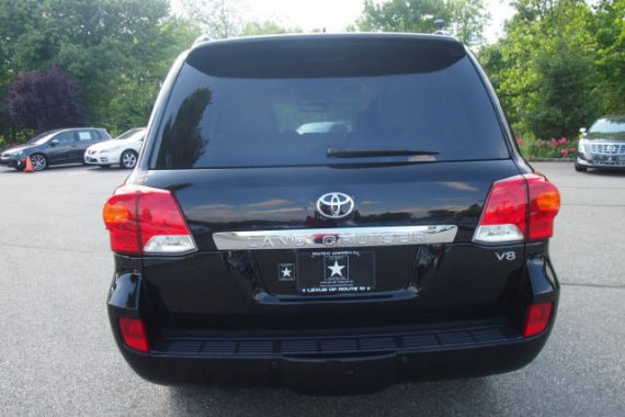 2013 Toyota Land Cruiser V8  For Sale 