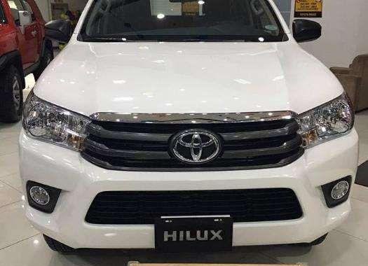 NEW TOYOTA HILUX 4X2 E M/T 2018