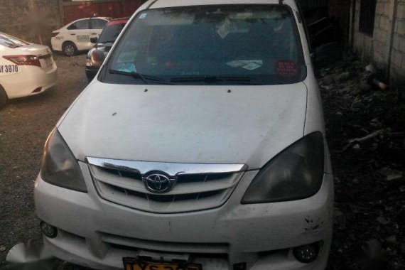 2009 model TOYOTA Avanza taxi