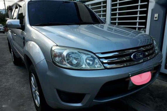 2010 Ford Escape AT for sale 