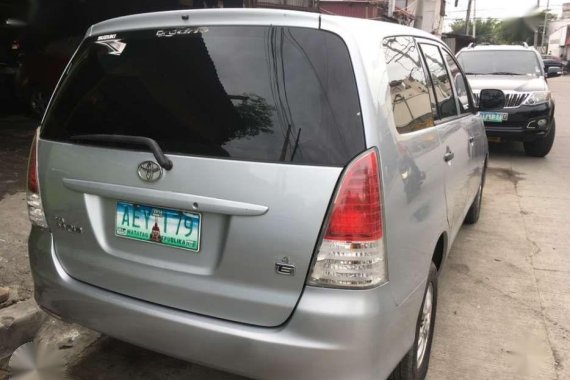 TOYOTA Innova e 2010 diesel FOR SALE