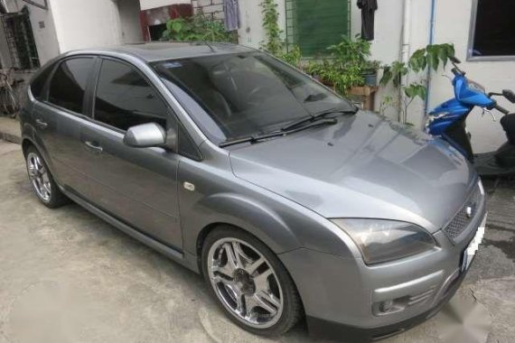 2007 FORD FOCUS Hatchback - super fresh ad clean in andout