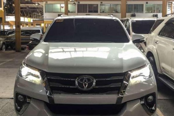 2016 Toyota Fortuner V 4x4 First owned 2.8 Diesel