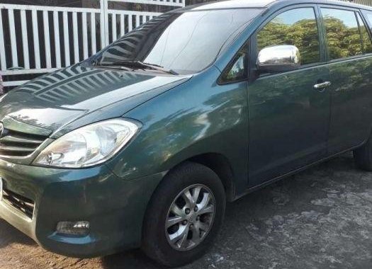 Toyota Innova E 2.5 diesel MATIC 2011