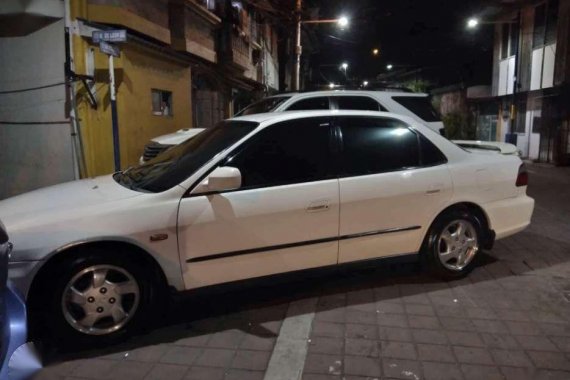 Honda Accord 1999 top of the line Automatic